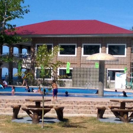 Lagoon Beach Resort Gitagun Exterior foto